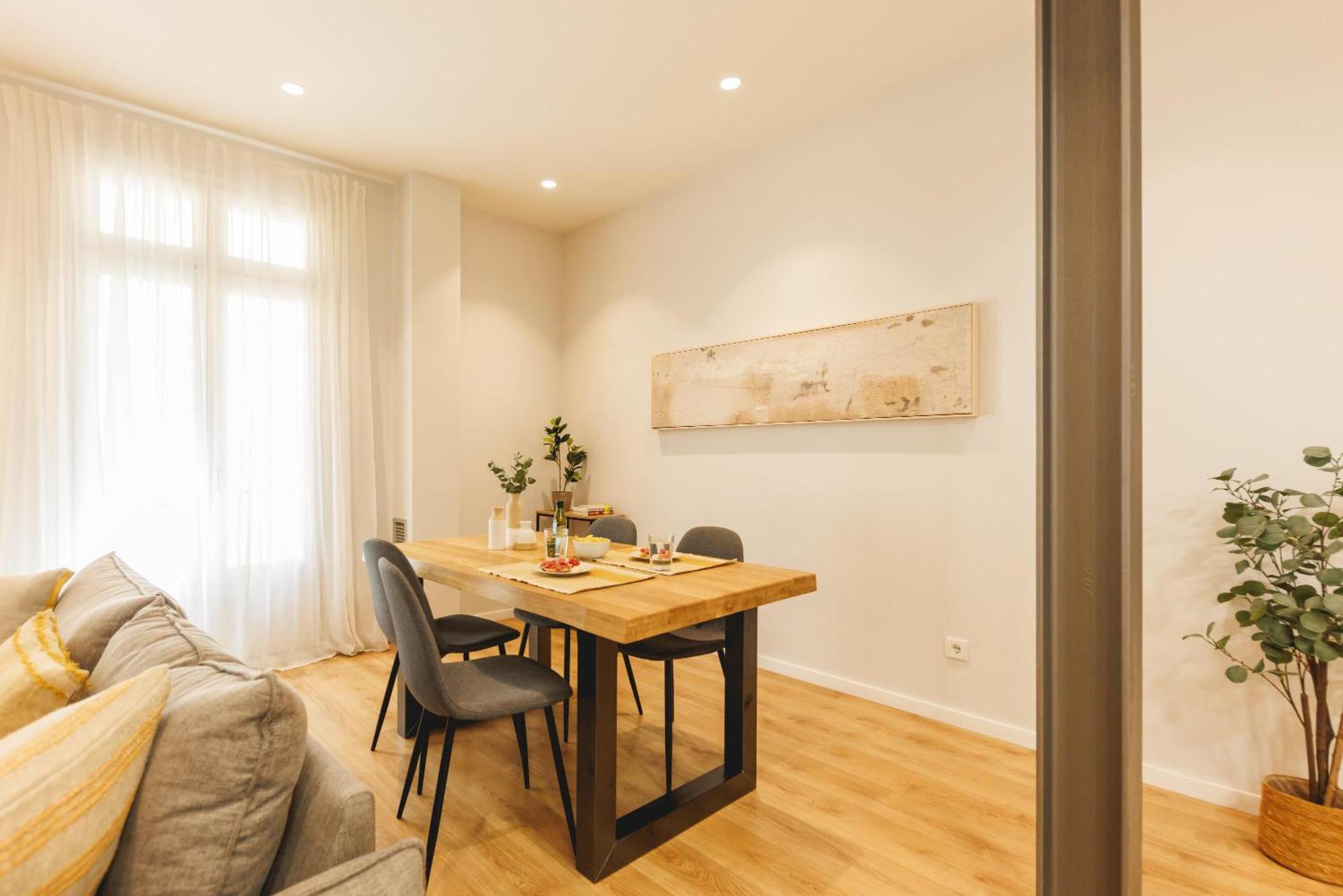 Bravissimo Ferreries Velles, With 2 Bedrooms Apartment