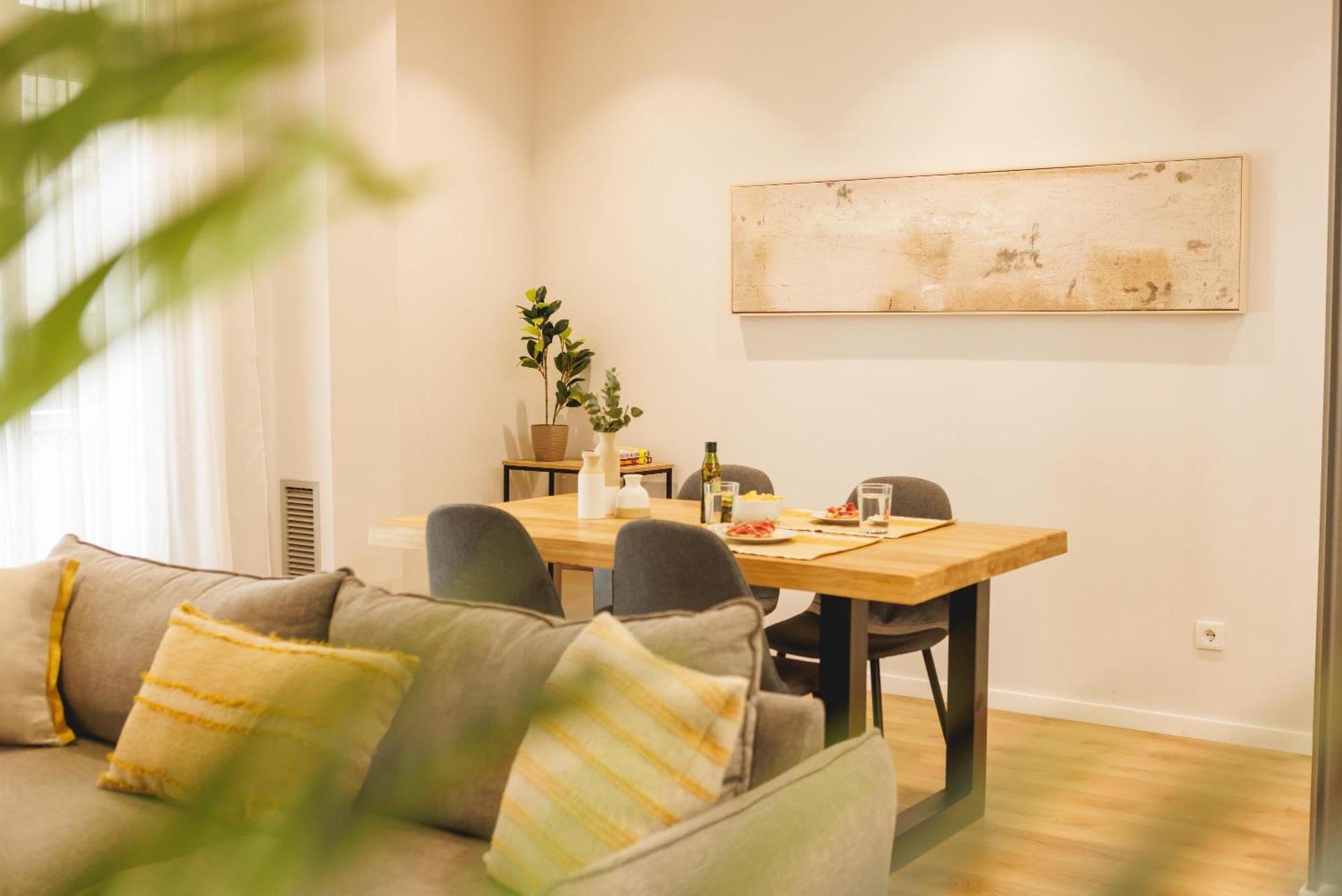Bravissimo Ferreries Velles, With 2 Bedrooms Apartment Girona